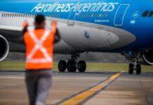 Paro de controladores aéreos complica vuelos nacionales y afecta a más de 24.000 pasajeros
